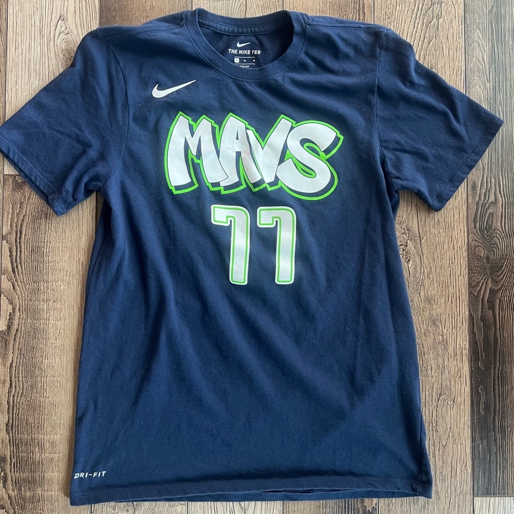Nike Luka Dončić Dallas Mavericks City Edition Tee Size M